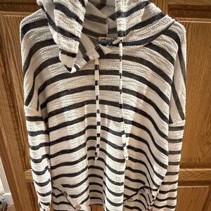 ACE IN LOVE HOODED STRIPED SHIRT